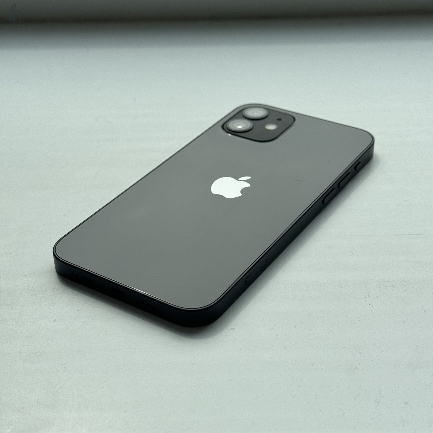 iPhone 12 64GB Black - 1 ÉV GARANCIA - Kártyafüggetlen, 85% Akkumulátor