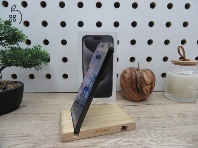 Apple iPhone 15 Pro Max - Black Titanium - Használt, karcmentes