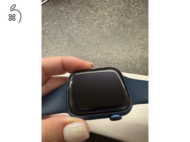 Eladó Apple Watch Series7