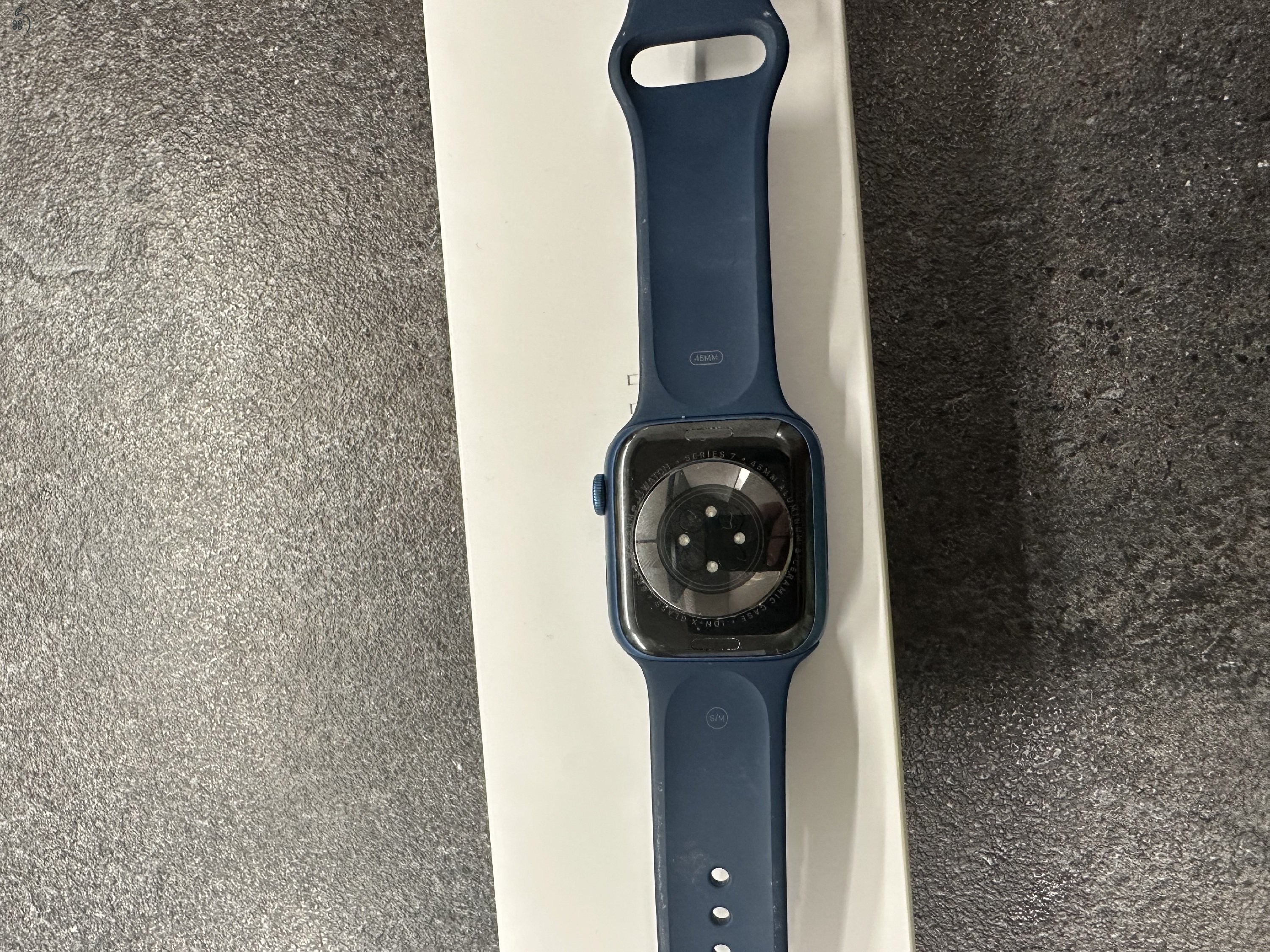 Eladó Apple Watch Series7