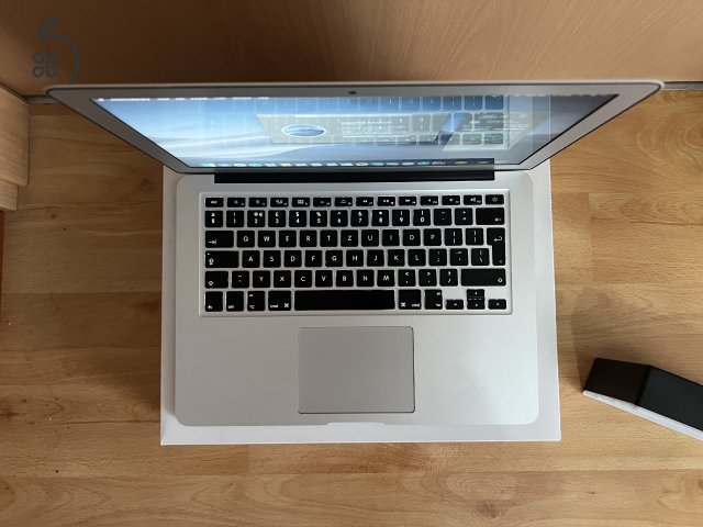 2015 MacBook Air 13” / i5 1.6 GHz / 8GB / 128GB SSD / Korrekt Áron Eladó ! ! !