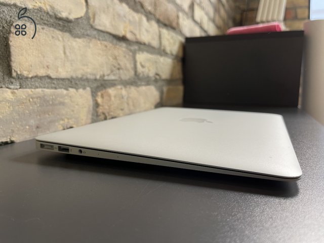 MacBook Air 2017 128GB 8GB RAM 