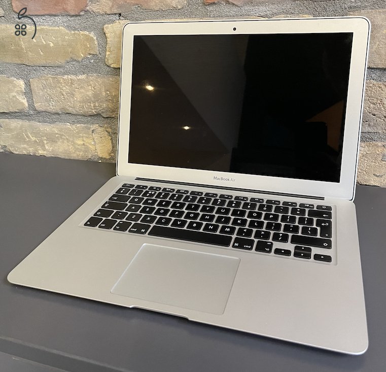 MacBook Air 2017 128GB 8GB RAM 