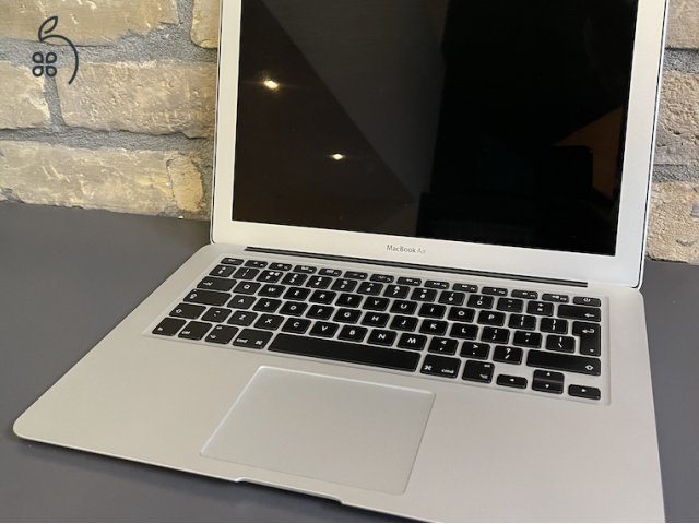 MacBook Air 2017 128GB 8GB RAM 