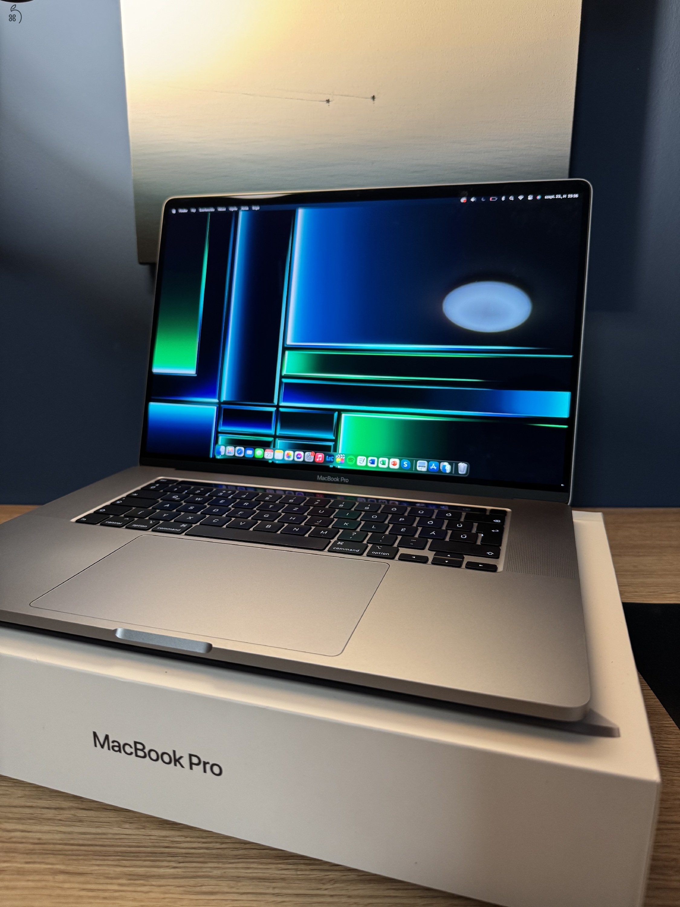 MacBook Pro 16’ 2019 - 2,6 GHz, Hatmagos, Intel Core i7, 16 GB RAM