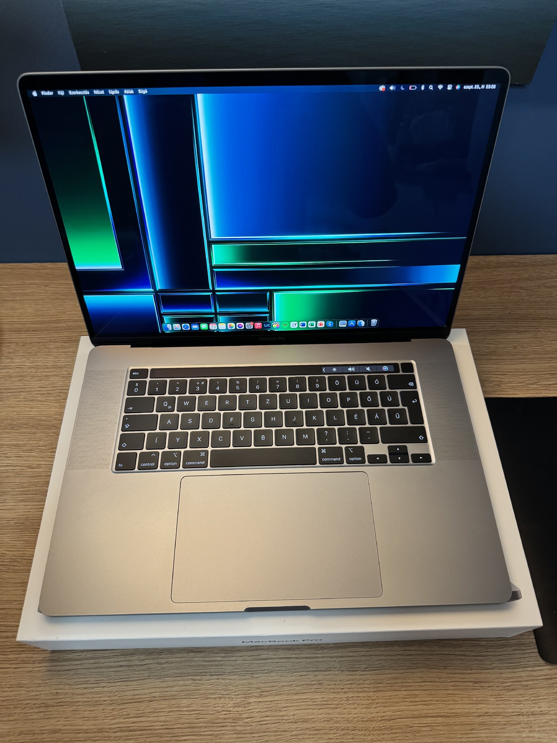 MacBook Pro 16’ 2019 - 2,6 GHz, Hatmagos, Intel Core i7, 16 GB RAM