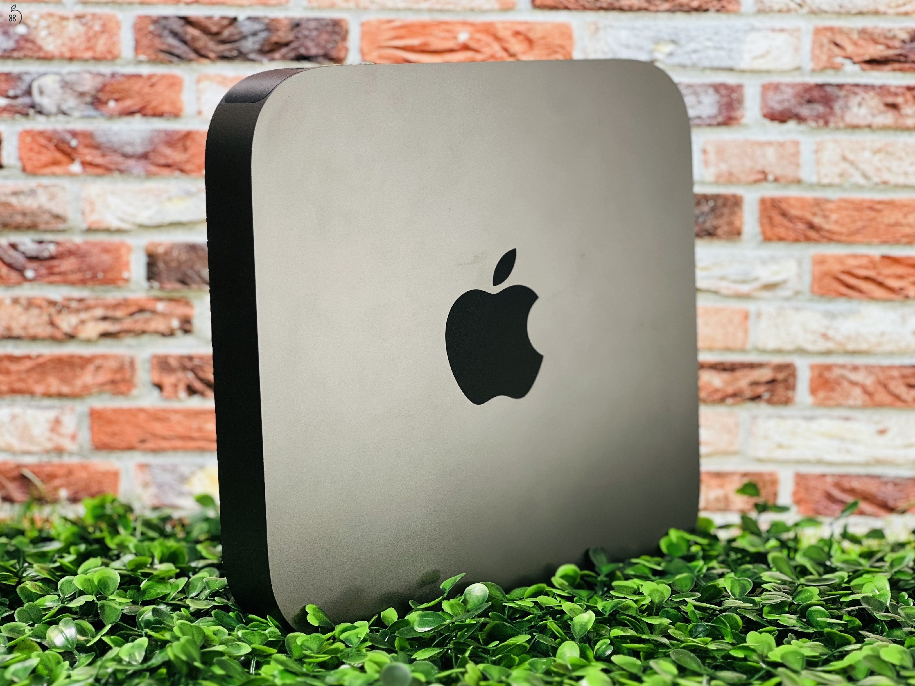 Eladó Mac Mini 2018 8GB i3 128 GB Black Gyári Hibátlan állapotú - 12 HÓ GARANCIA -  5357