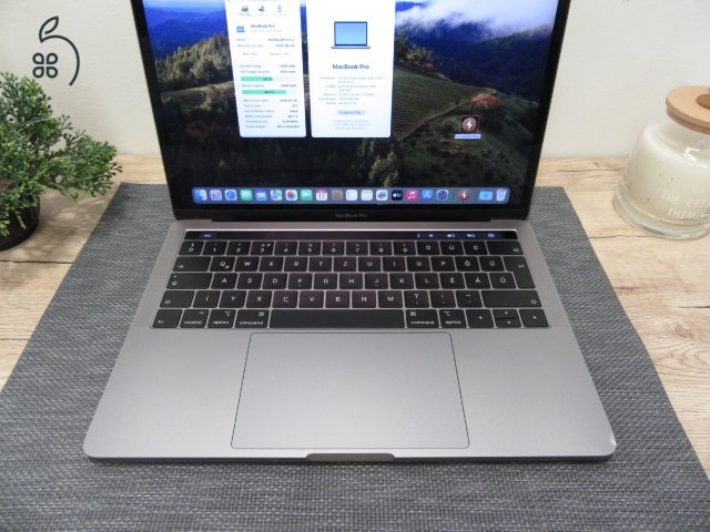 Apple Retina Macbook Pro 13 - 2018 - Használt, megkímélt