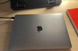 Apple MacBook Air 13