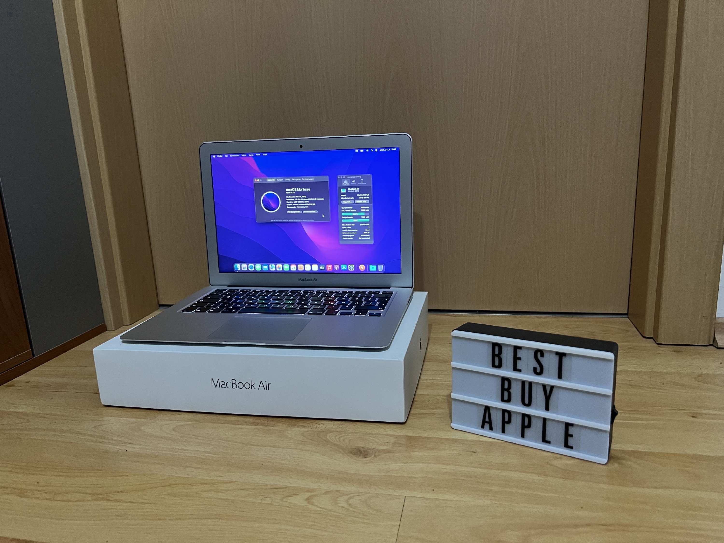 2017 MacBook Air 13 / i5 1.8 GHz / 8GB / 128GB SSD / Új Aksi / Korrekt Áron Eladó ! ! !