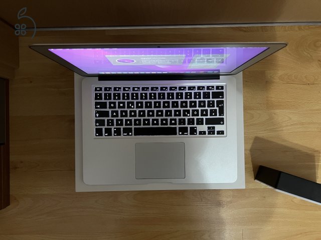 2017 MacBook Air 13 / i5 1.8 GHz / 8GB / 128GB SSD / Új Aksi / Korrekt Áron Eladó ! ! !