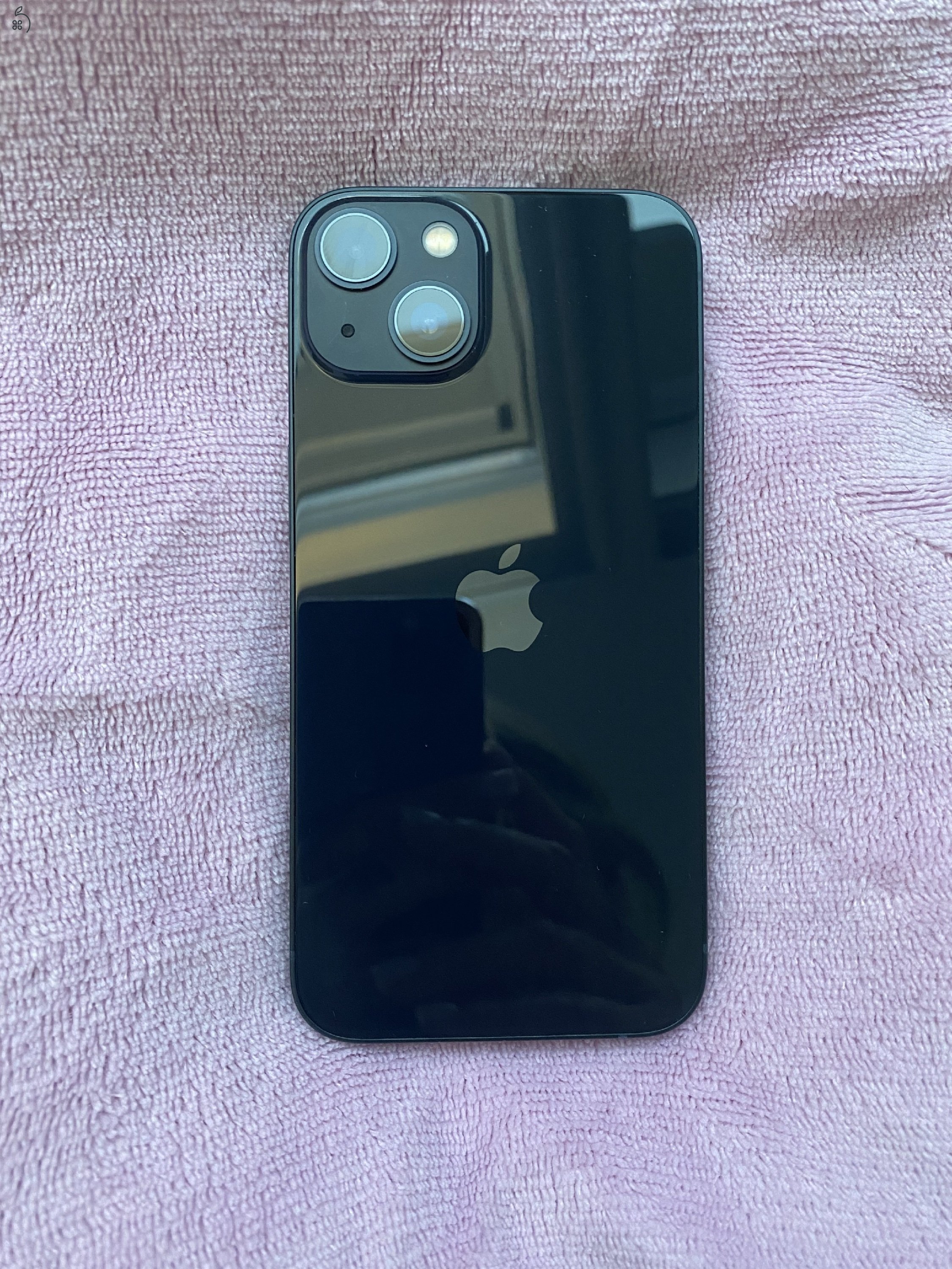 Eladó Iphone 13 128 GB Éjfekete