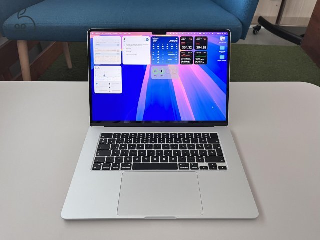 MacBook Air 15 M3 2024 Silver with 8 CPU Core & 10 GPU, 8GB RAM, 256GB SSD, Apple MRYP3MG/A garanciális