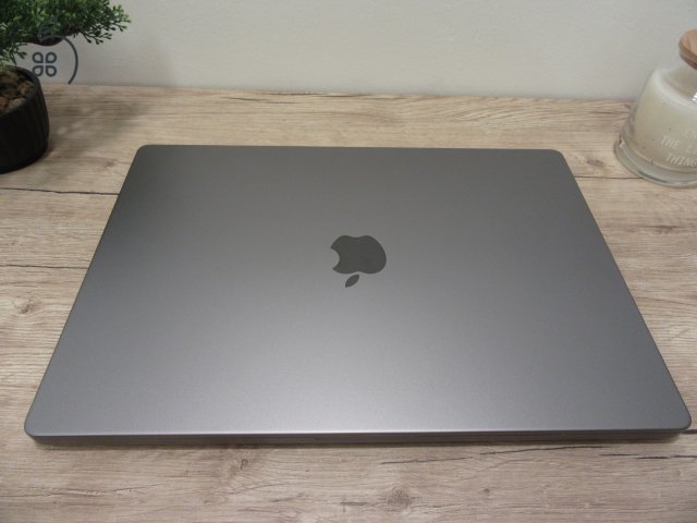 Apple Retina Macbook M1 Pro 16 - 2021 - Használt, megkímélt