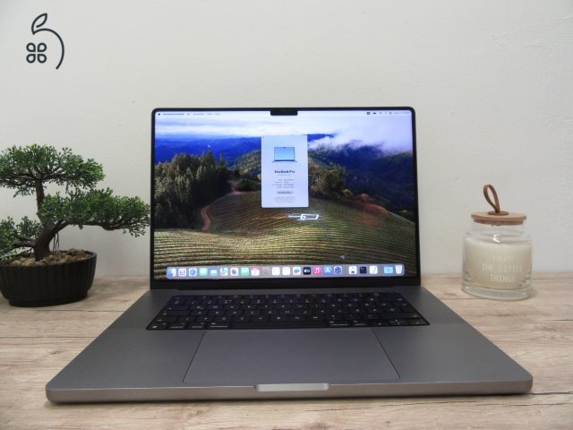 Apple Retina Macbook M1 Pro 16 - 2021 - Használt, megkímélt