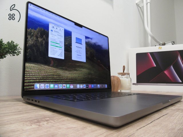 Apple Retina Macbook Pro 16 M1 Max - 2021 - Használt szép állapot