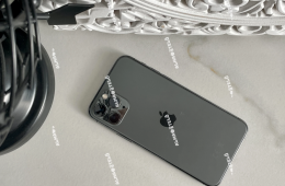 Eladó iPhone 11 Pro 64 GB Graphite szép állapotú - 12 HÓ GARANCIA