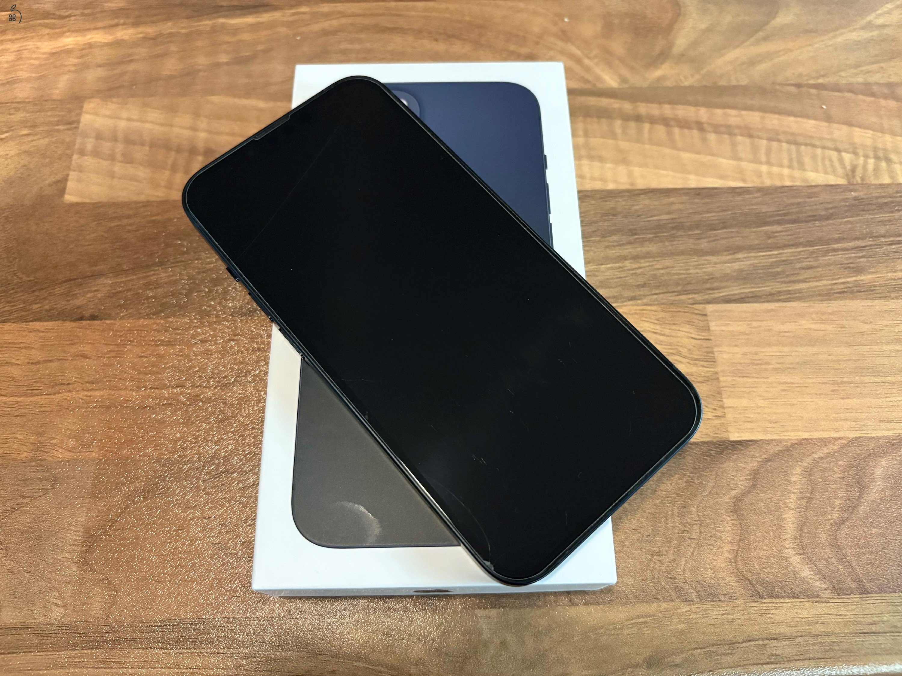 iPhone13 éjfekete 128 gb - gyönyörű állapotban