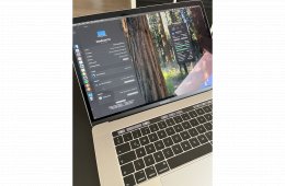 MacBook Pro 15 Touch Bar 2018, i7 2.6 GHz, 32 GB, AMD Radeon Pro 560X