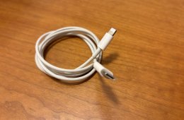 Apple iPhone USB-C 