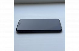 GYÖNYÖRŰ iPhone 11 64GB Black- Kártyfüggetlen, 1 ÉV GARANCIA, 85% Akkumulátor