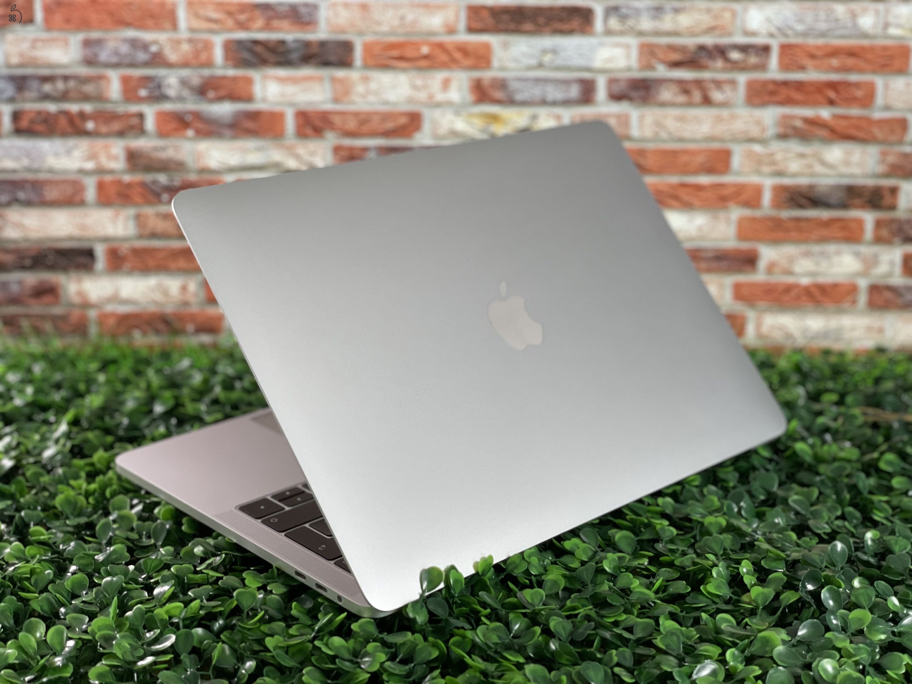 Eladó Apple Macbook PRO 2019 13