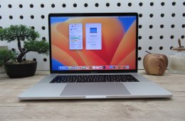 Apple Retina Macbook Pro 15 - 2017 - Használt, karcmentes