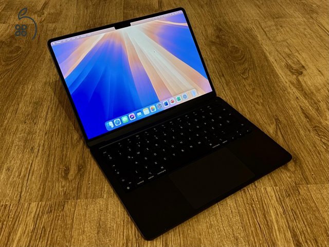 MacBook Air 2022 M2 éjfekete