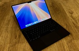 MacBook Air 2022 M2 éjfekete