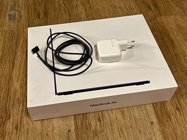 MacBook Air 2022 M2 éjfekete