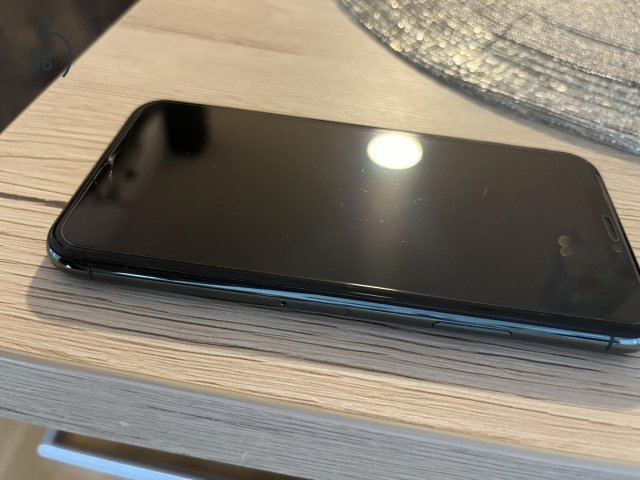 iPhone 11 pro Midnight Green 64 gb 