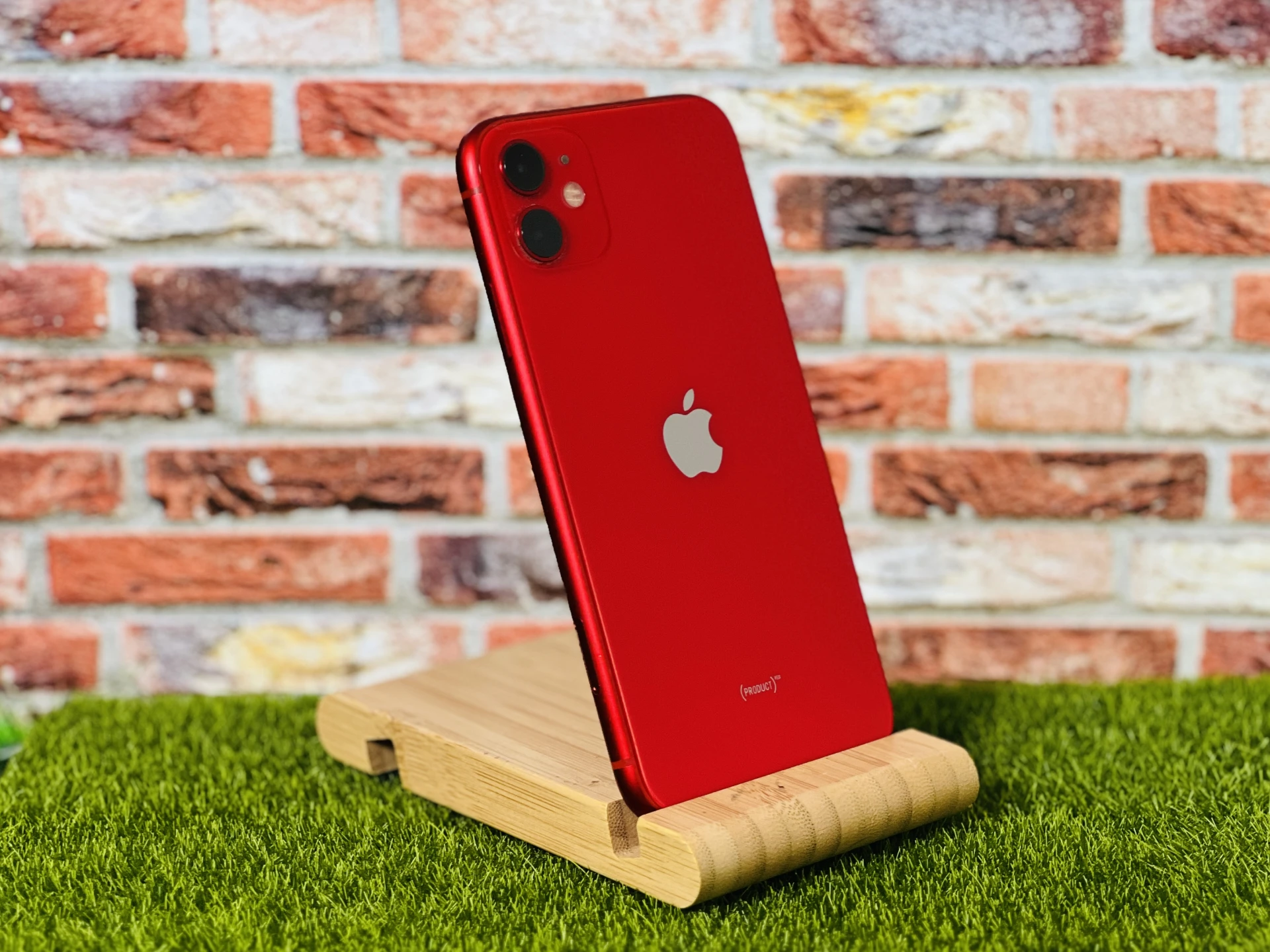 Eladó iPhone 11 64 GB PRODUCT RED 100% aksi szép állapotú - 12 HÓ GARANCIA