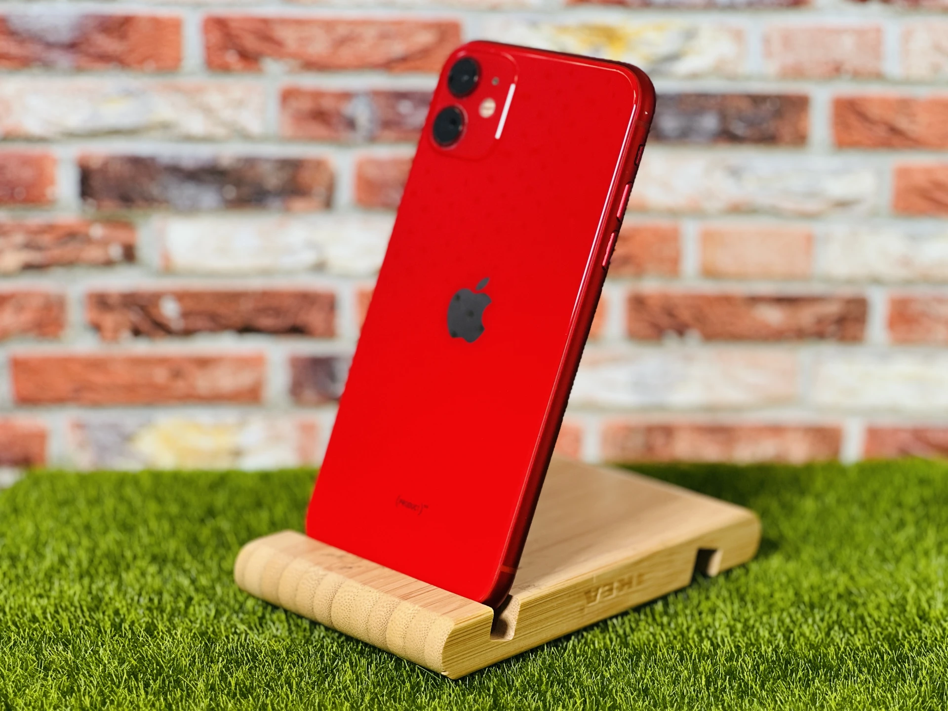 Eladó iPhone 11 64 GB PRODUCT RED 100% aksi szép állapotú - 12 HÓ GARANCIA