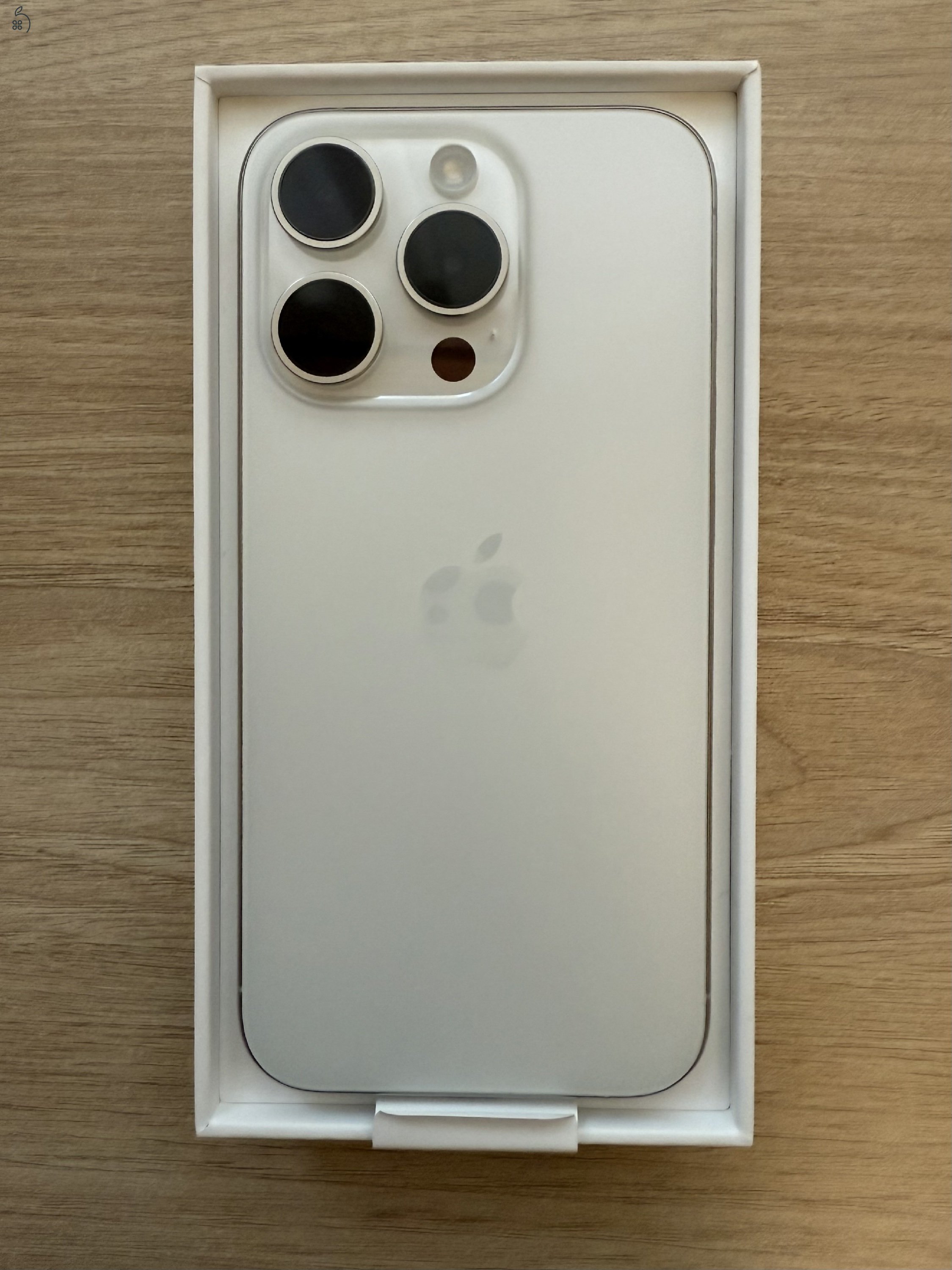 iPhone 15 Pro 256GB (fehér titán)