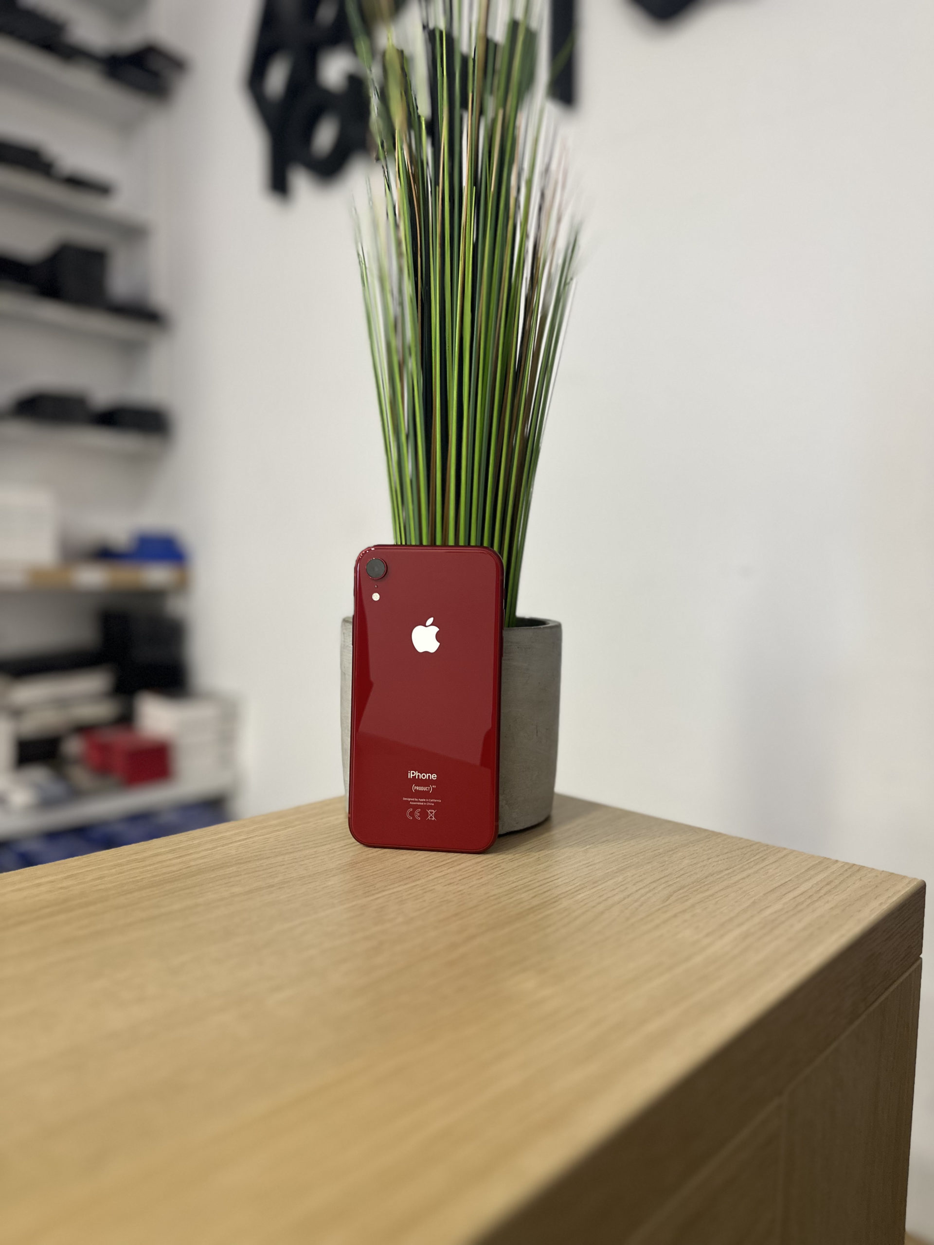 Apple iPhone XR 64GB Product Red Használt Kártyafüggetlen FACE-ID NINCS!