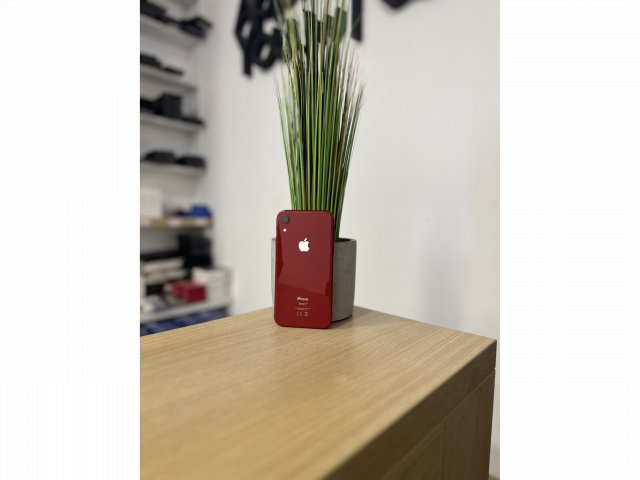 Apple iPhone XR 64GB Product Red Használt Kártyafüggetlen FACE-ID NINCS!