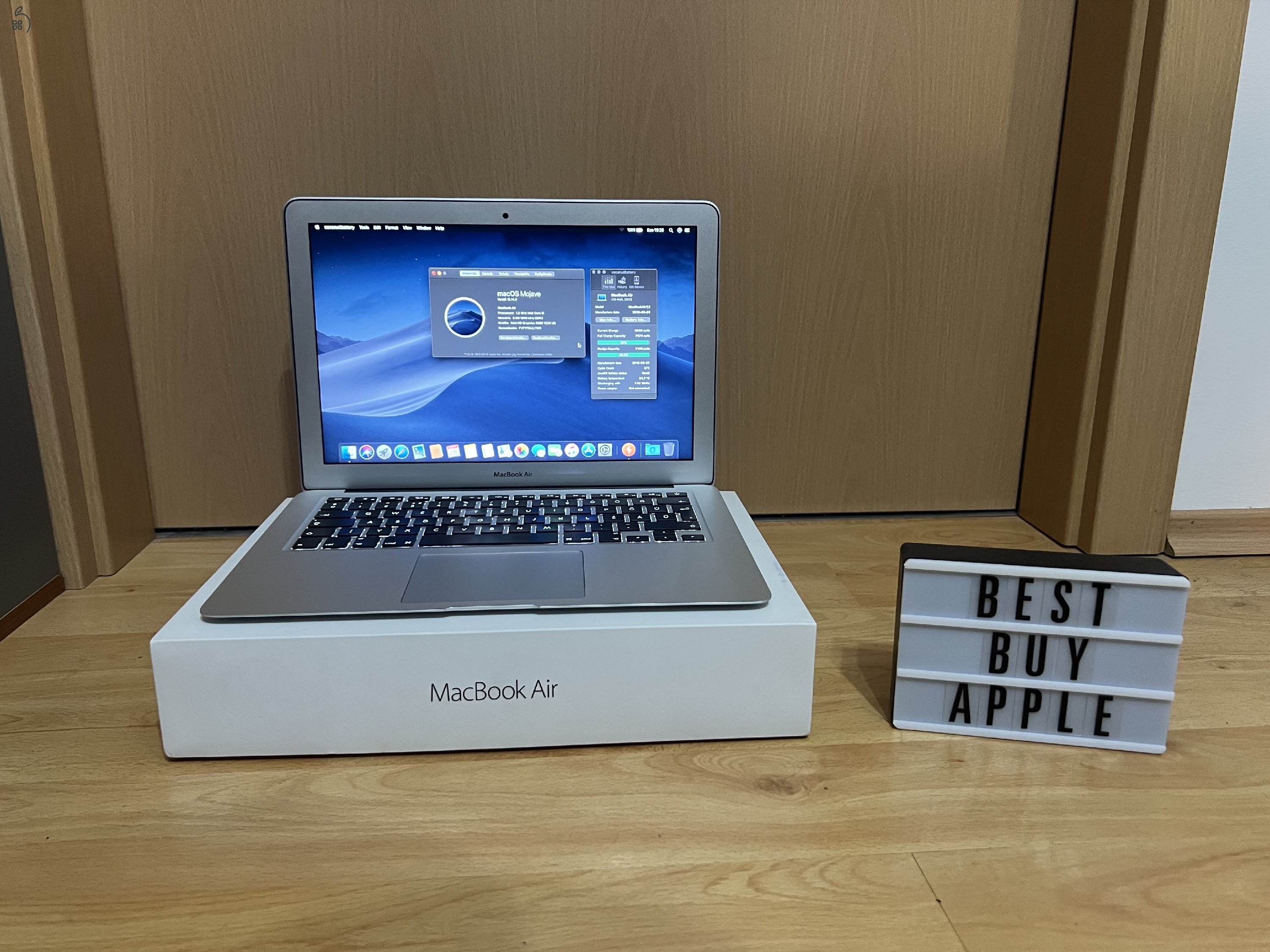 2017 MacBook Air 13 / i5 1.8 GHz / 8GB / 128GB SSD / Magyar / 98% Aksi / Korrekt Áron Eladó ! ! !