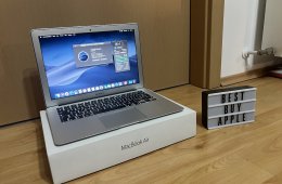 2017 MacBook Air 13 / i5 1.8 GHz / 8GB / 128GB SSD / Magyar / 98% Aksi / Korrekt Áron Eladó ! ! !