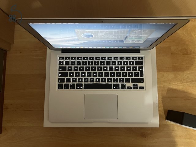 2017 MacBook Air 13 / i5 1.8 GHz / 8GB / 128GB SSD / Magyar / 98% Aksi / Korrekt Áron Eladó ! ! !