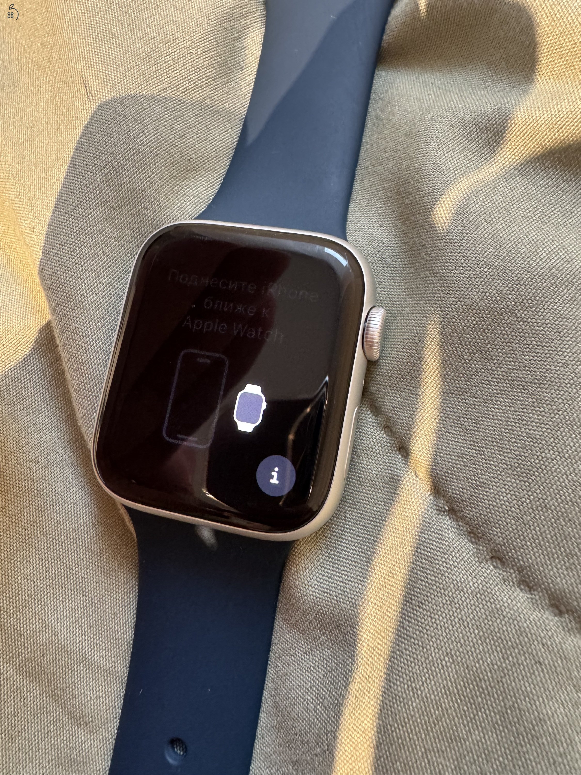 Apple Watch SE, 44mm, ezüst