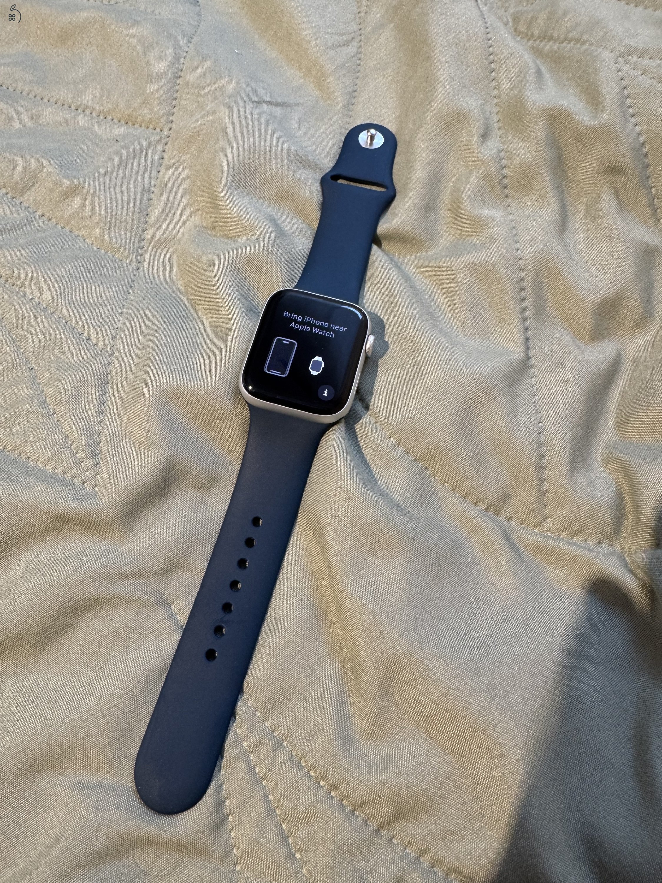 Apple Watch SE, 44mm, ezüst