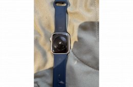 Apple Watch SE, 44mm, ezüst