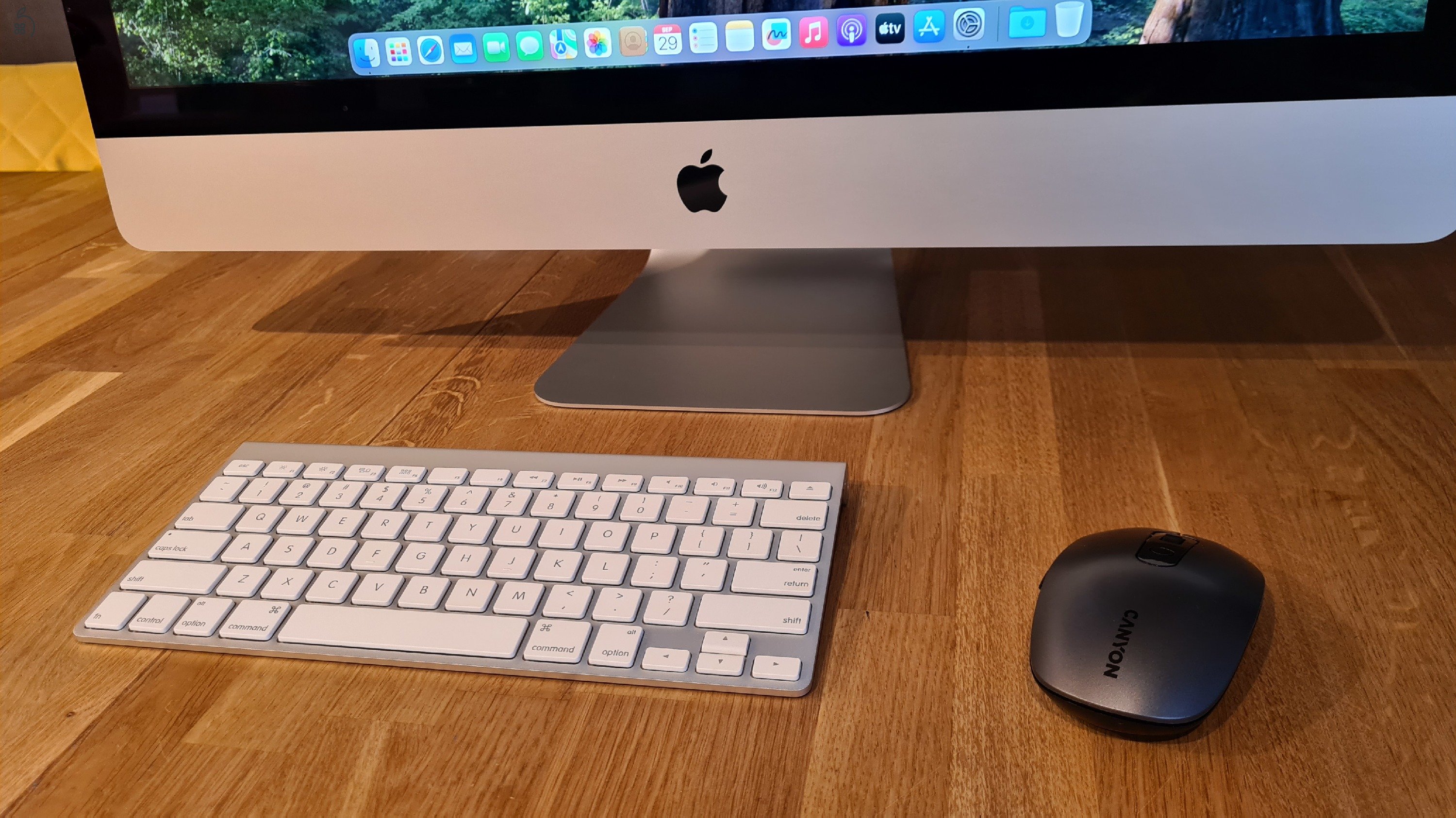 iMac (Retina 5K, 27-inch, 2019) / i5 / 32Gb RAM / 2Tb (fusion drive) / Radeon Pro 580X 8Gb + két hasznos ajándék