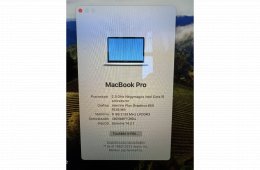 MacBook Pro 13.3 2018 Four Thunderbolt 3 néhány sérüléssel