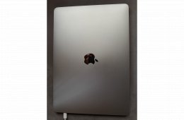 MacBook Pro 13.3 2018 Four Thunderbolt 3 néhány sérüléssel