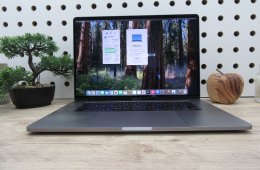 Apple Retina Macbook Pro 16 - 2019 - Használt, megkímélt