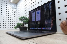 Apple Retina Macbook 16 - 2019 - Használt, karcmentes