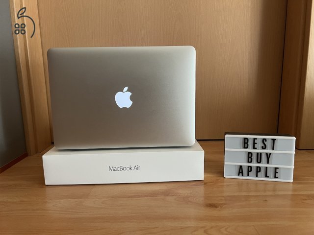 2015 MacBook Air 13 / i5 1.6 GHz / 8GB / 128GB SSD / 97% Aksi / Korrekt Áron Eladó ! ! !