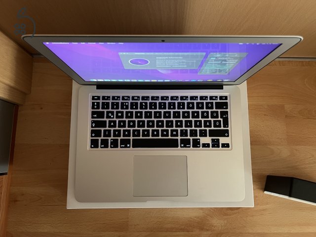 2015 MacBook Air 13 / i5 1.6 GHz / 8GB / 128GB SSD / 97% Aksi / Korrekt Áron Eladó ! ! !