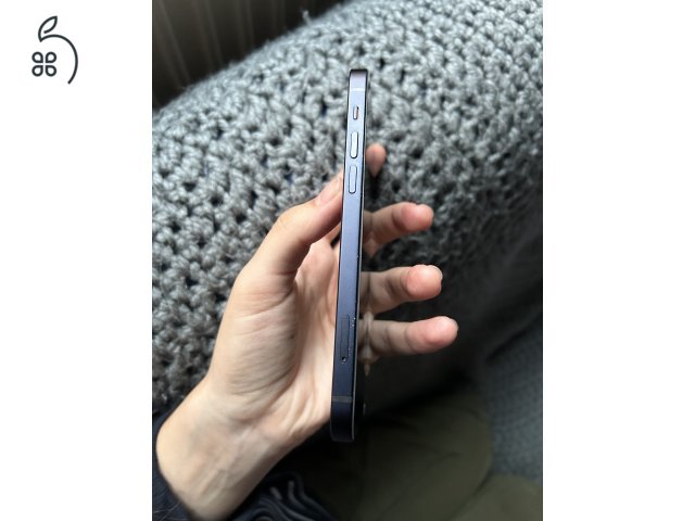 Iphone 12 64 GB hibás